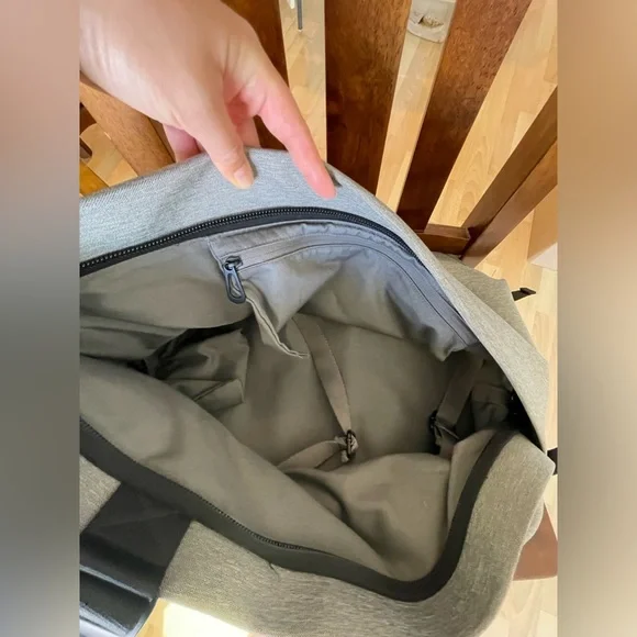 ? Cote & Ciel Isar M EcoYarn Grey backpack luggage carryon display picture 1